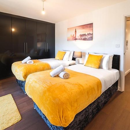 Perfect For Business And Leisure- Free Parking Apartment Саутхамптън Екстериор снимка