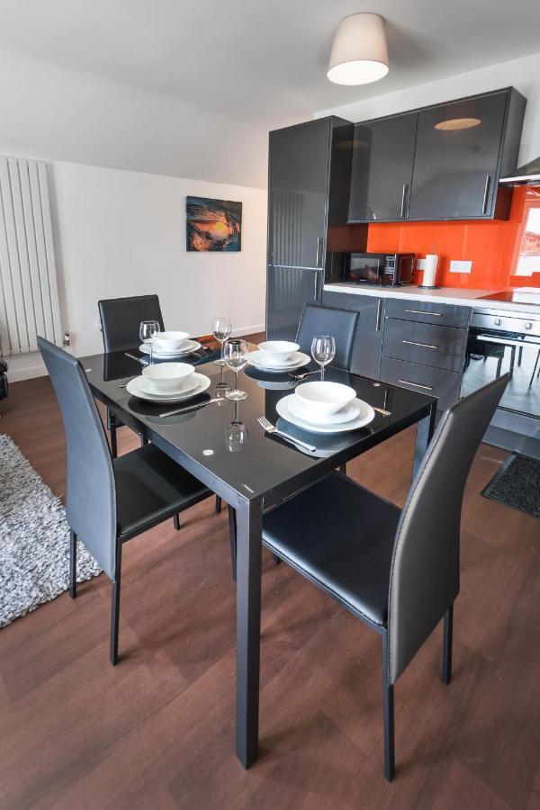 Perfect For Business And Leisure- Free Parking Apartment Саутхамптън Екстериор снимка