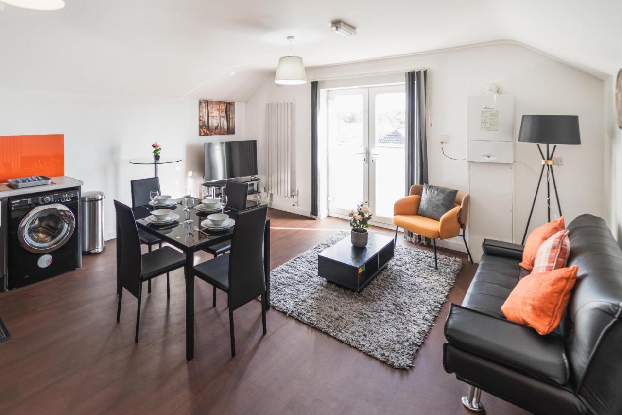 Perfect For Business And Leisure- Free Parking Apartment Саутхамптън Екстериор снимка